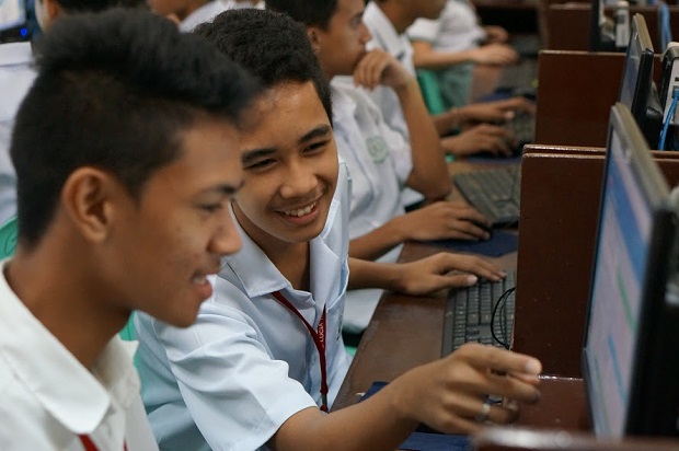 Ang Wika ng Computer Science sa Mundo at Pilipinas – Dame Woody